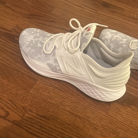 Brand new paid of men’s New Balance fresh foams. Size 10.5. Never worn. - Picture 2 of 4